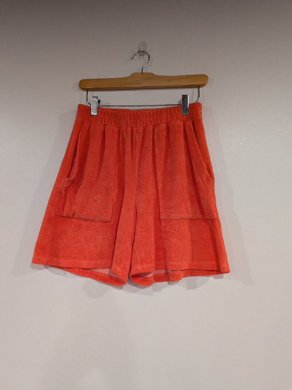 Monrow Terry Bermuda Shorts with Pockets Coral Pink Orange Size Small